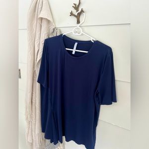 Fabletics Women’s Slitted Tshirt - XL